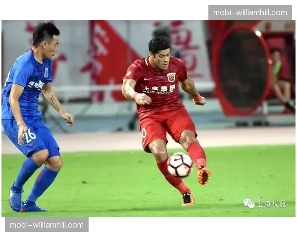 吴宇曦替补登场献关键助攻 铜梁龙小将德比战显价值